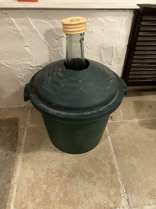 Стъклена дамаджана 10 литра