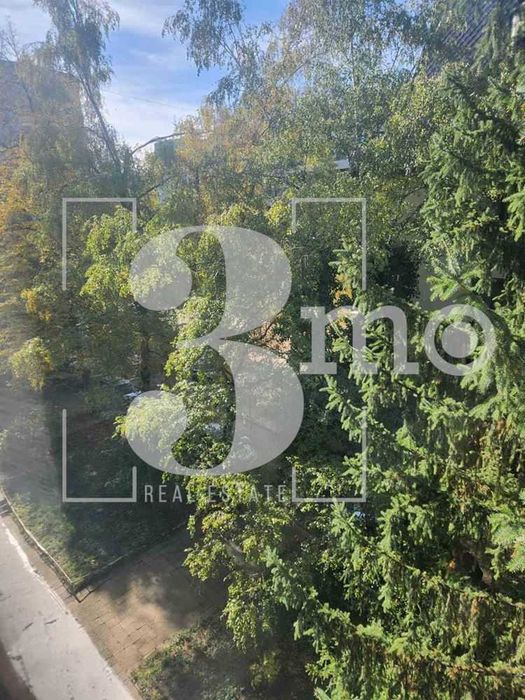 „3mo“ продава четиристаен апартамент, находящ се в кв. Павлово