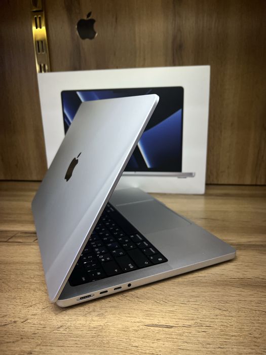 MacBook M2 Pro 16/512 89%  full box