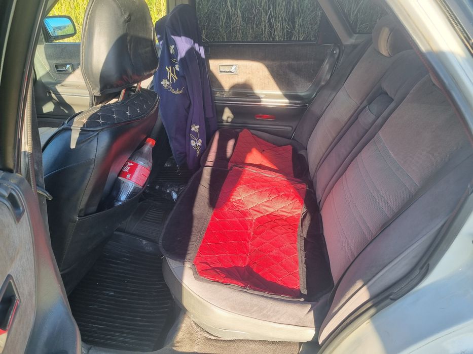 Продам машину мазда 626