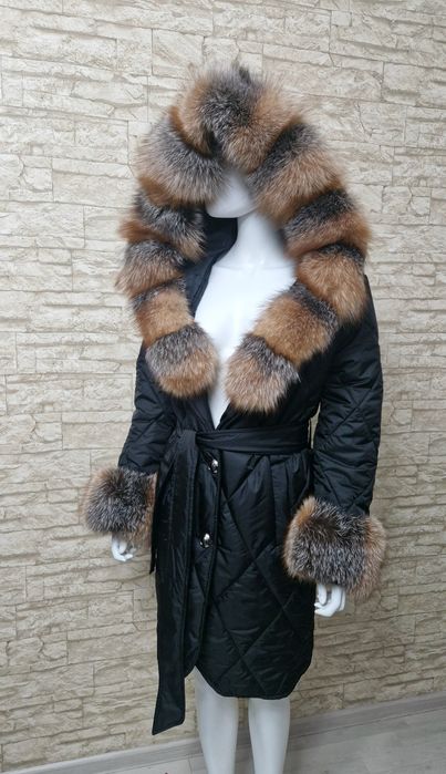 Reduceri de sezon Geaca parka cu blana naturala detașabila,calitate s