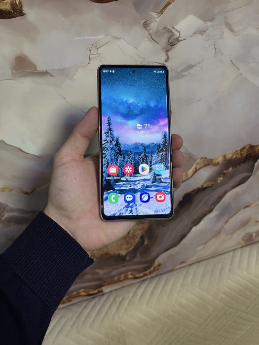 Продам телефон Samsung S20 FE 128