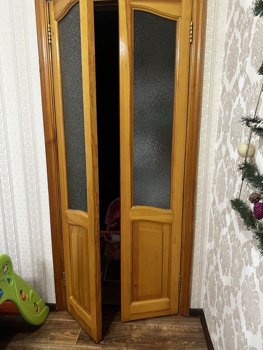 Продам деревянные двери
