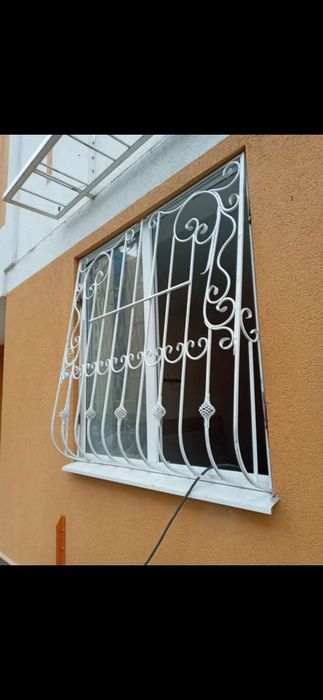 Решетки на окна металлические