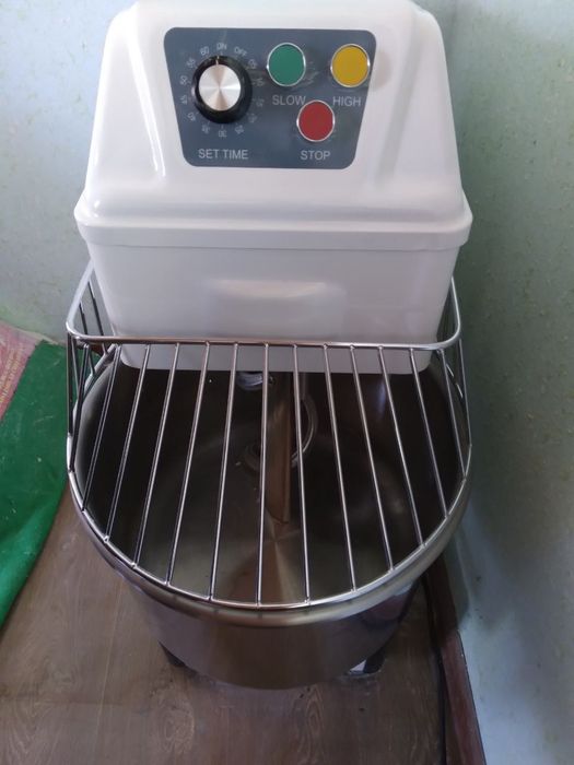 Тесто мешалка. Хамир кориш учун мулжалланган ускуна