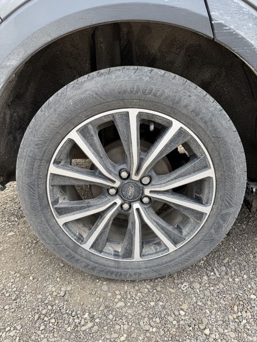 Jante / Roti Ford Puma 215 55 17, Good Year Vara, dot 2022