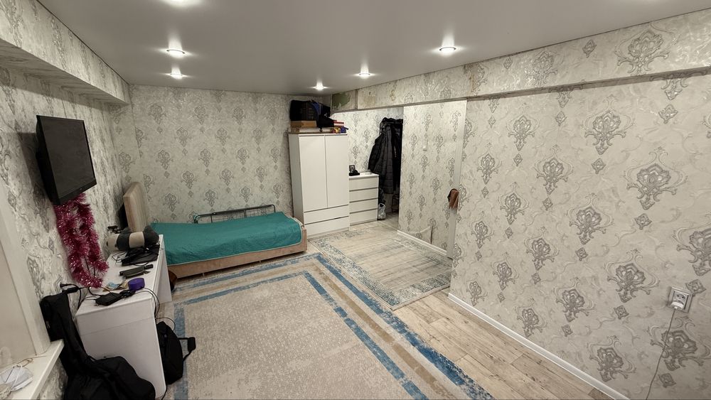 Продам 1,5 на Мызы 21