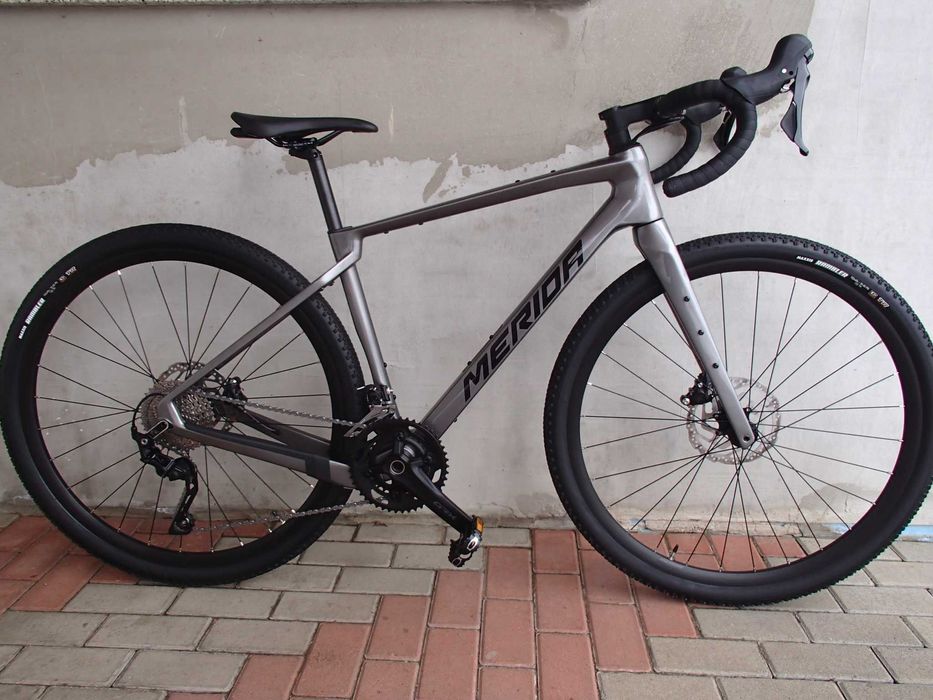 Bicicleta Gravel Full Carbon - Full GRX- Model 2025