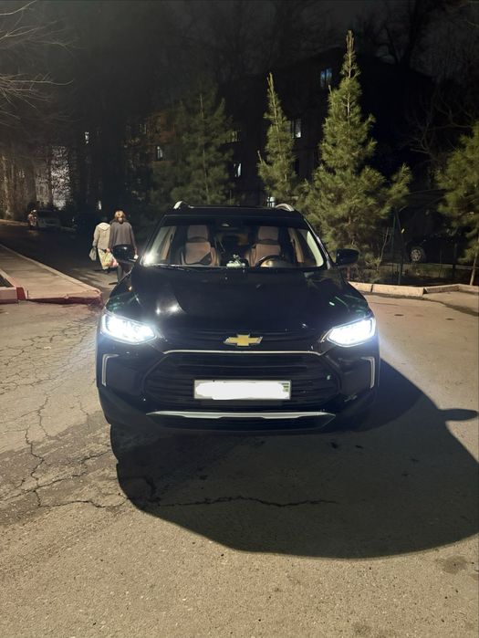 Tracker-2 Premier Qora 2022 yil. Probeg 62,0 km srochno 14 500$