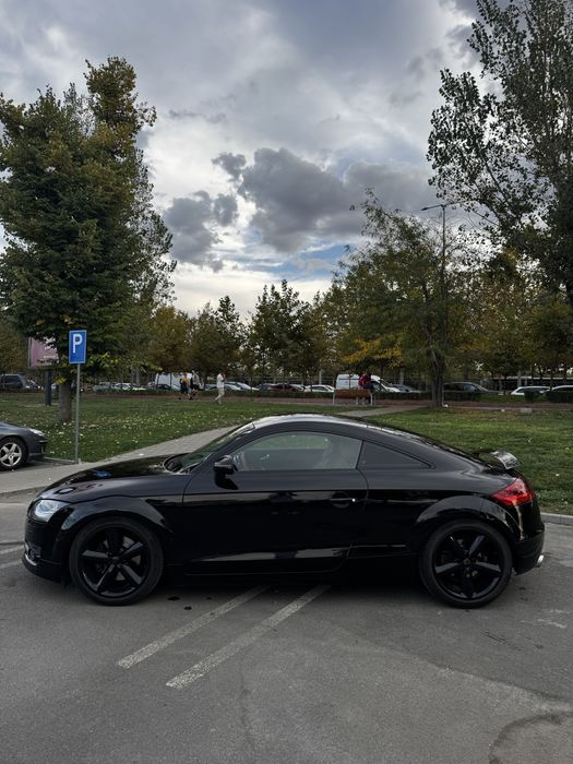 AUDI TT