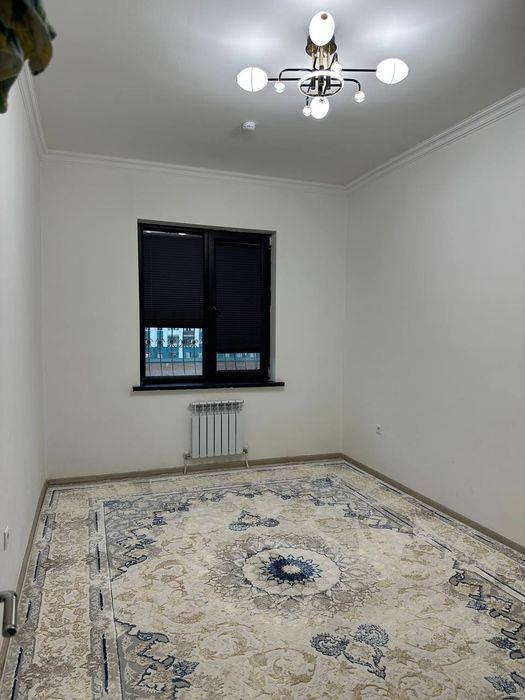 Yangi hayot yangi darxonda Uy sotiladi  Uy uzimizniki bezmakler.