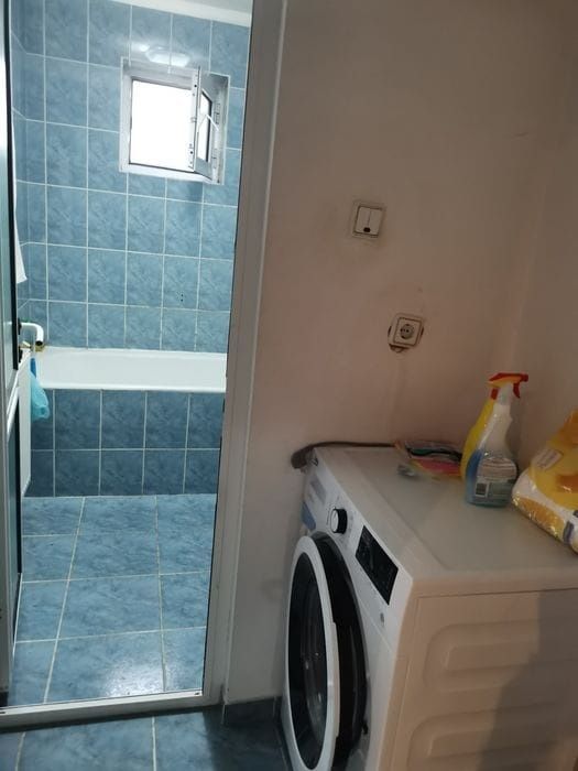 Inchiriez apartament 3 camere