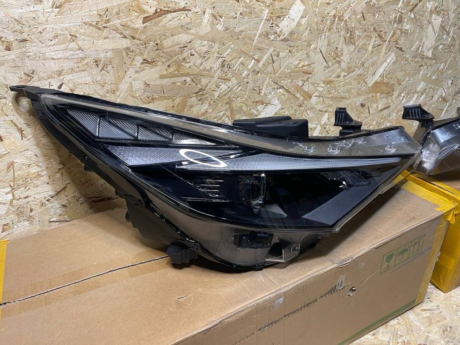 Фары на Hyundai Elantra 2020