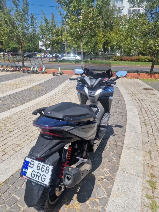 Vand scuterHonda Forza 300