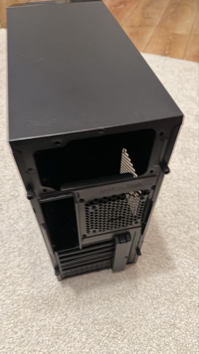 Carcasa Pc Mid Tower