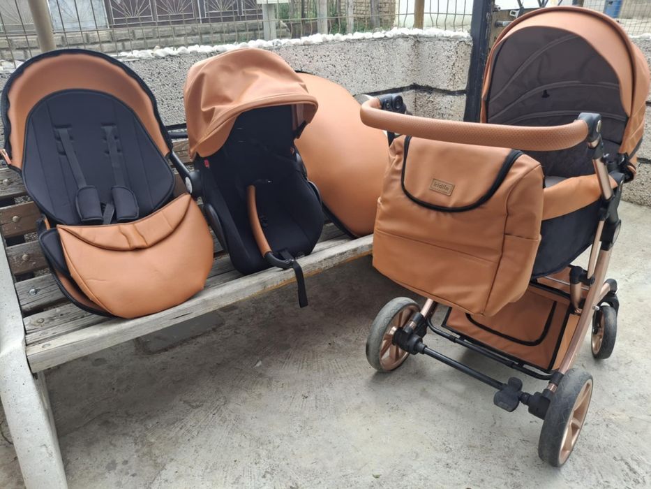 Чисто нова Количка за Бебета и деца!