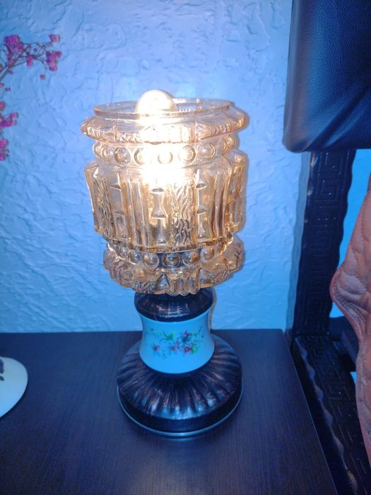 Veioza vintage de vanzare