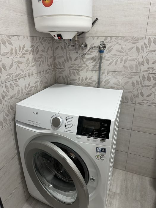 Продава се Двустаен апартамент в Божурище - 78 кв.м за 7 €/кв.м - Снимка #3