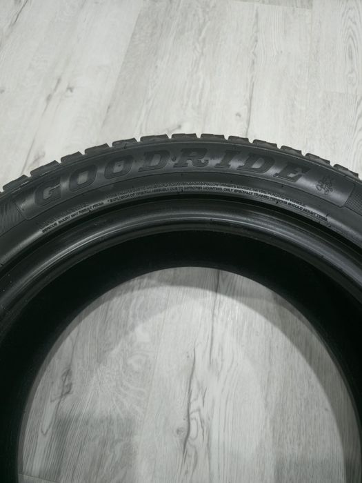 Резина 225/55/R17