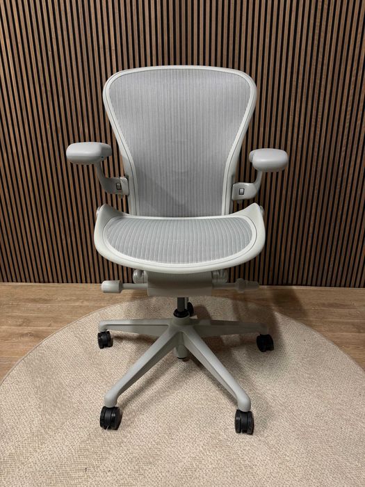 Refurbished Herman Miller Aeron Remastered Mineral