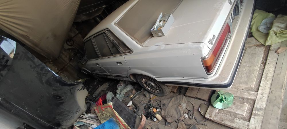 Tayota mark 2  на запчасти