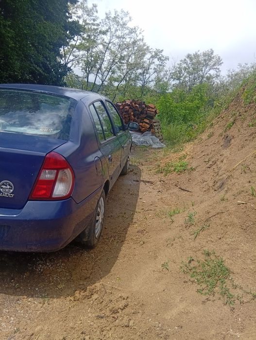 Vând Renault Clio
