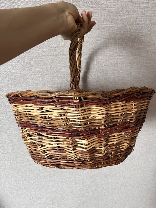 Продам корзину из лозы