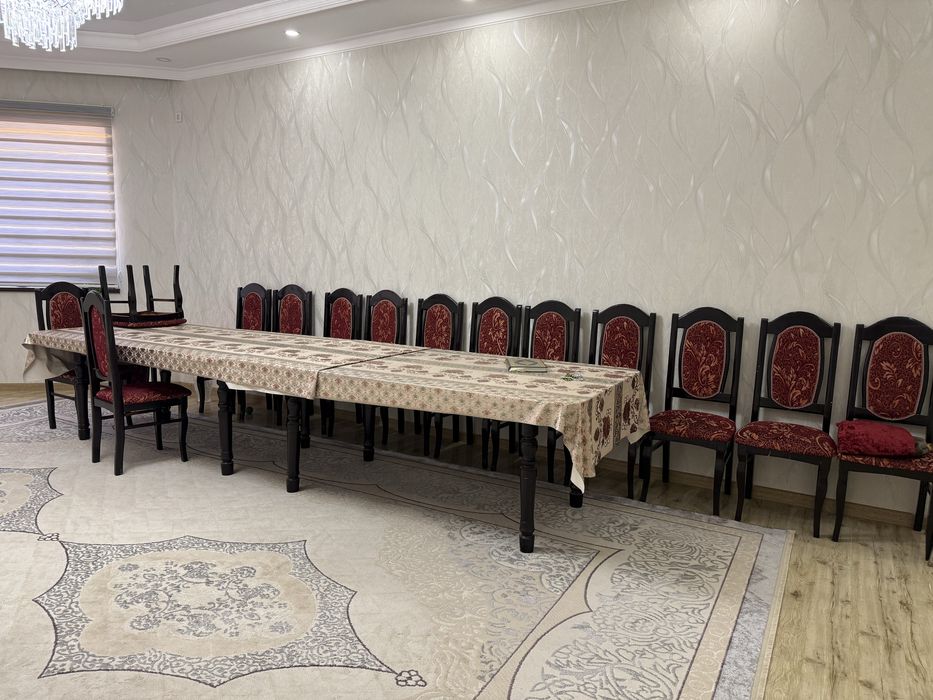 Стол и стулья комплект