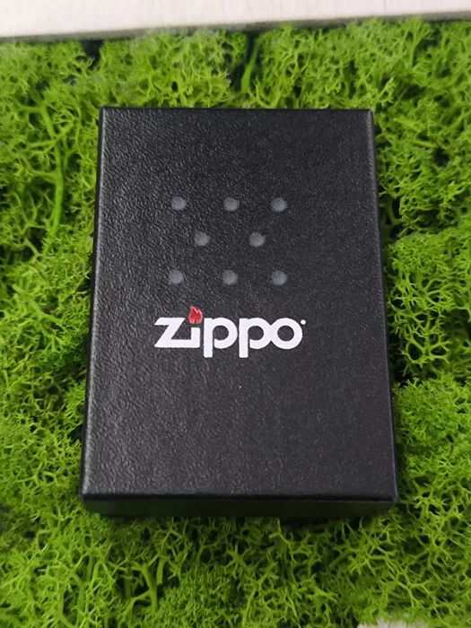 Bricheta zippo .