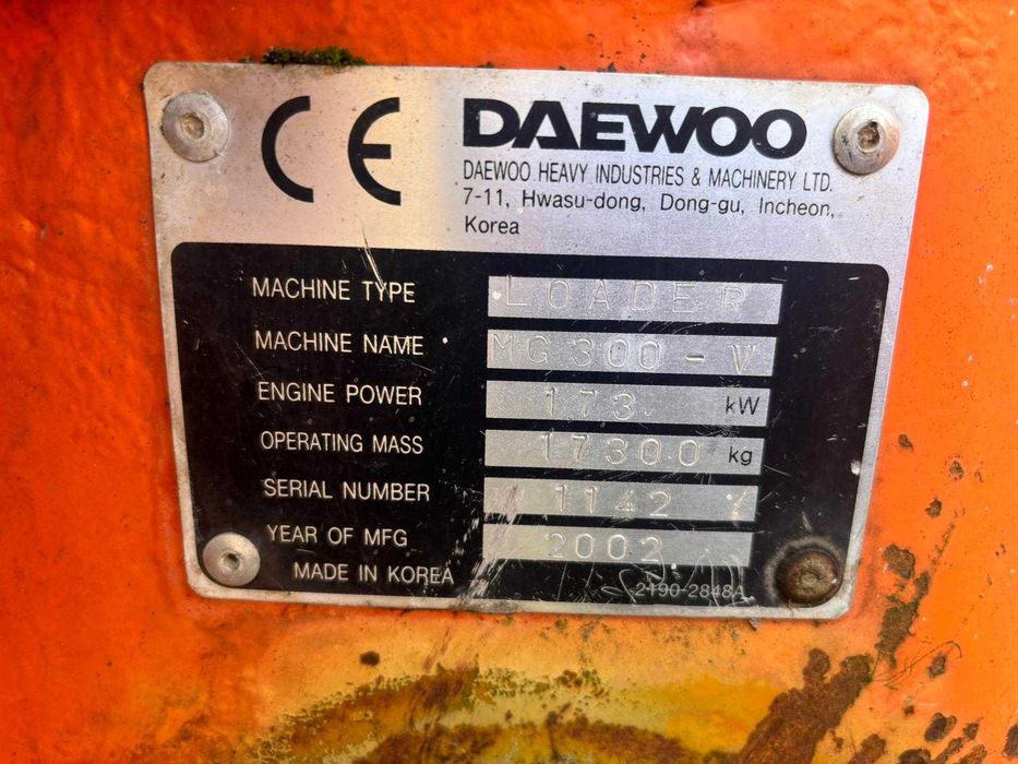 Dezmembrez incarcator frontal  Daewoo Mega MG 300 - V-piese de schimb