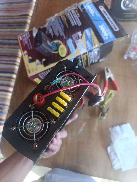 Invertor auto de max 2000 de w