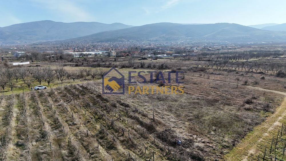 Парцел в Пловдив, област-с.Брестник площ 3599 цена 216000