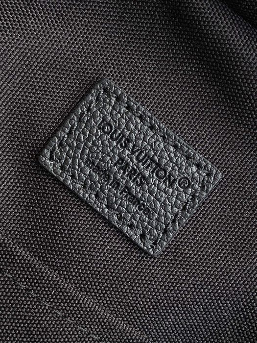 Мъжка чанта Louis Vuitton – черна, налична