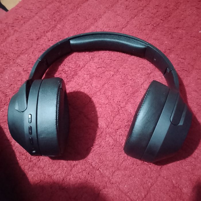 Наушники хорошие новые