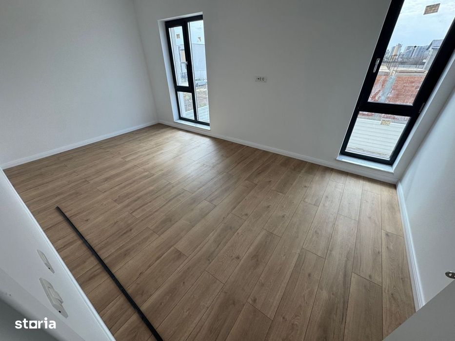 Vila exclusivista cu PISCINA, zona Liddl Tunari, 0% comision