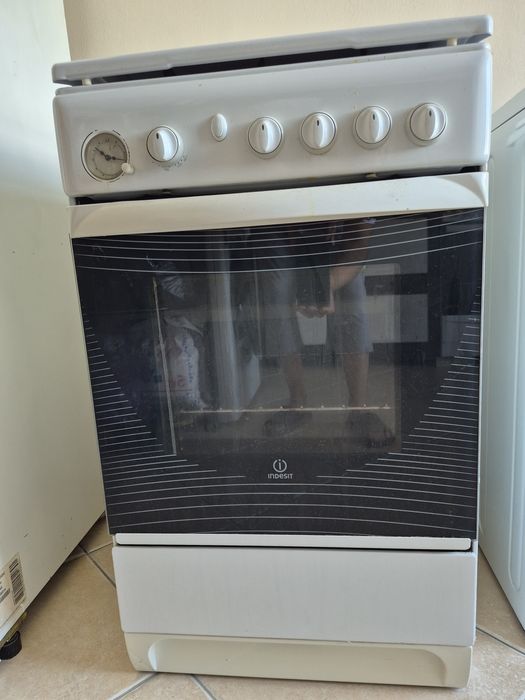 Газовая плита Indesit