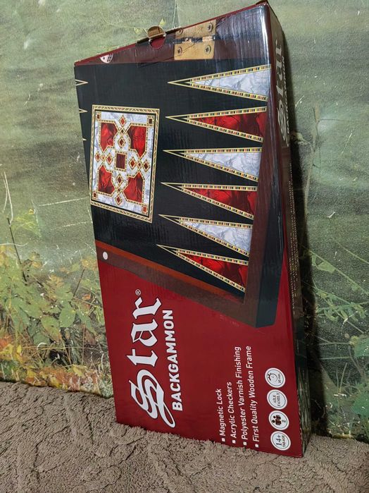 Лусозна Шах и табла от дърво.НОВА.цена120лв.