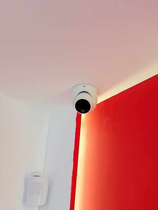 Montaj camere supraveghere HikVision