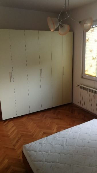 Мебели за дома и офиса