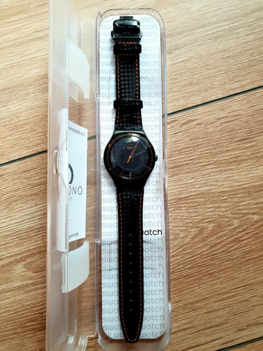 Swatch Carbonata YWB401