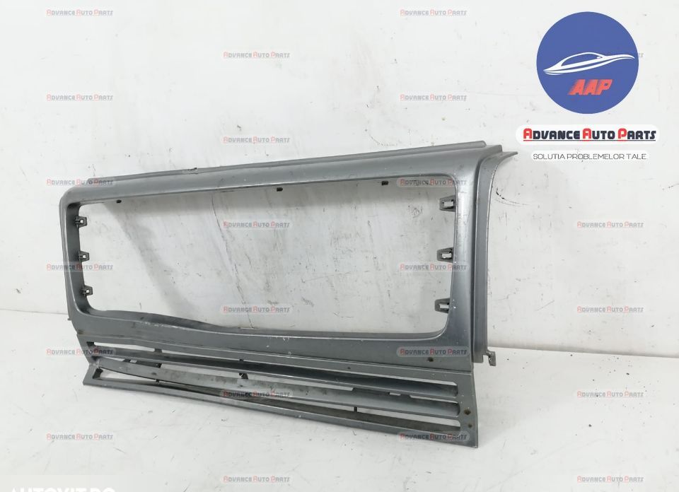 Оригинална централна решетка Мерцедес-Бенц / Mercedes-Benz G-Class W46