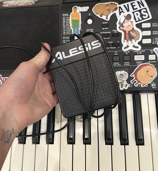 Синтезатор (пианино) Yamaha PSR E363