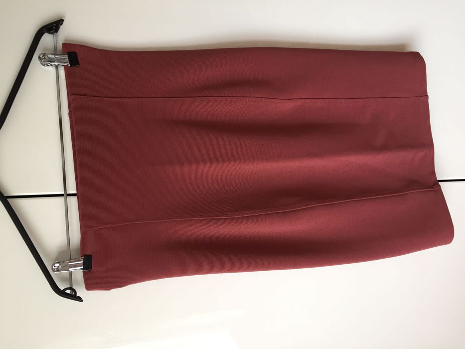 Fusta Monki roz prafuit, trei sferturi, eleganta