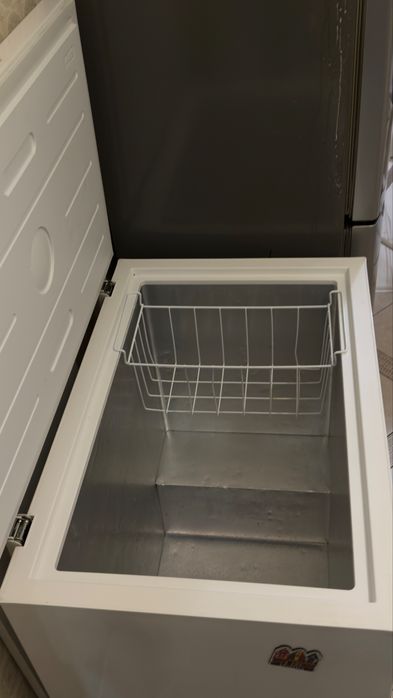 Продам морозильную камеру