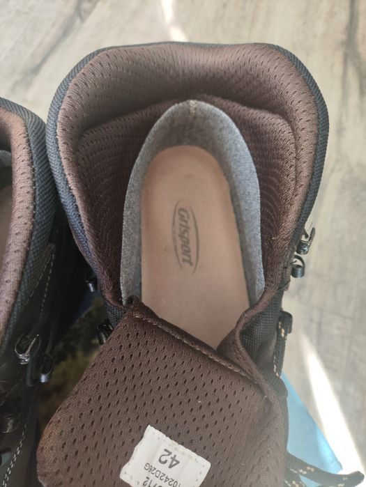 Туристически обувки