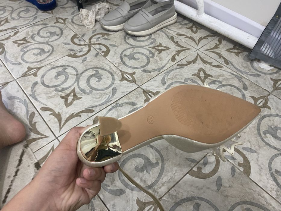 2 туфли 2 де 35 размер