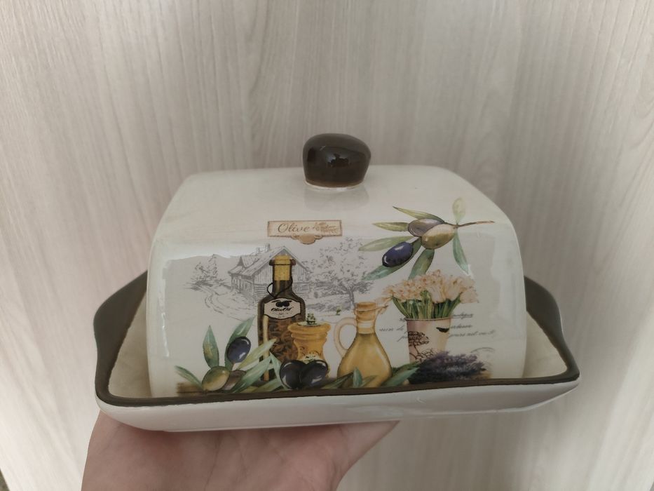 Маслёнка (не маленькая)