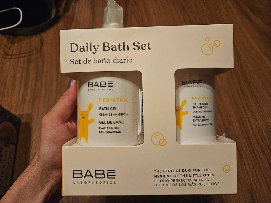 Babe Pediatric Промо комплект Душ гел и шампоан за бебета и деца