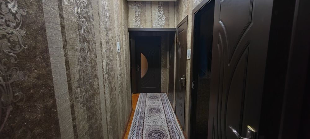 Uy sotiladi Chilonzor T. Sharof M. 1 uy 43 xonadon