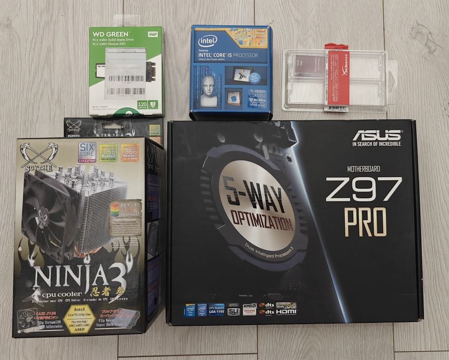 PC: Intel i5 4690k + ASUS Z97 Pro + Ninja 3 + SSD 120GB + 16GB RAM